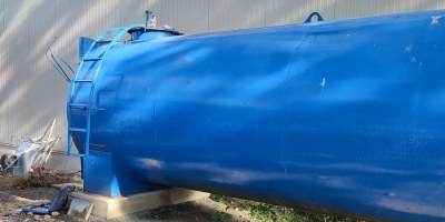 Zylindrischer Tank
