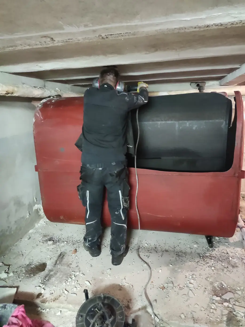 Tankdemontage durch FN Tankreinigung